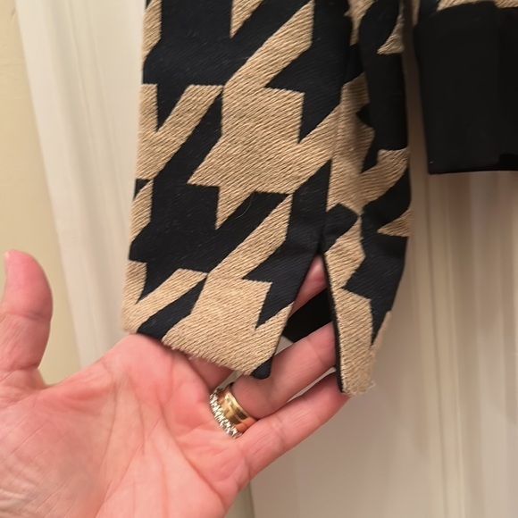 AKRIS PUNTO Houndstooth Jacquard Jacket in Caramel Black Sz10 - Picture 14 of 16